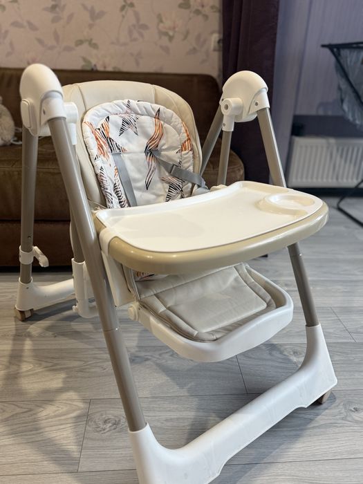 Гойдалка-стілець для годування