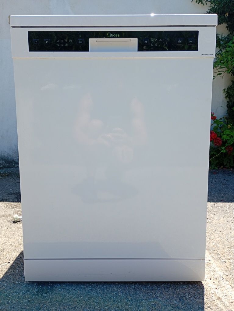 Máquina de lavar loiça SEMI-NOVA com entrega e garantia