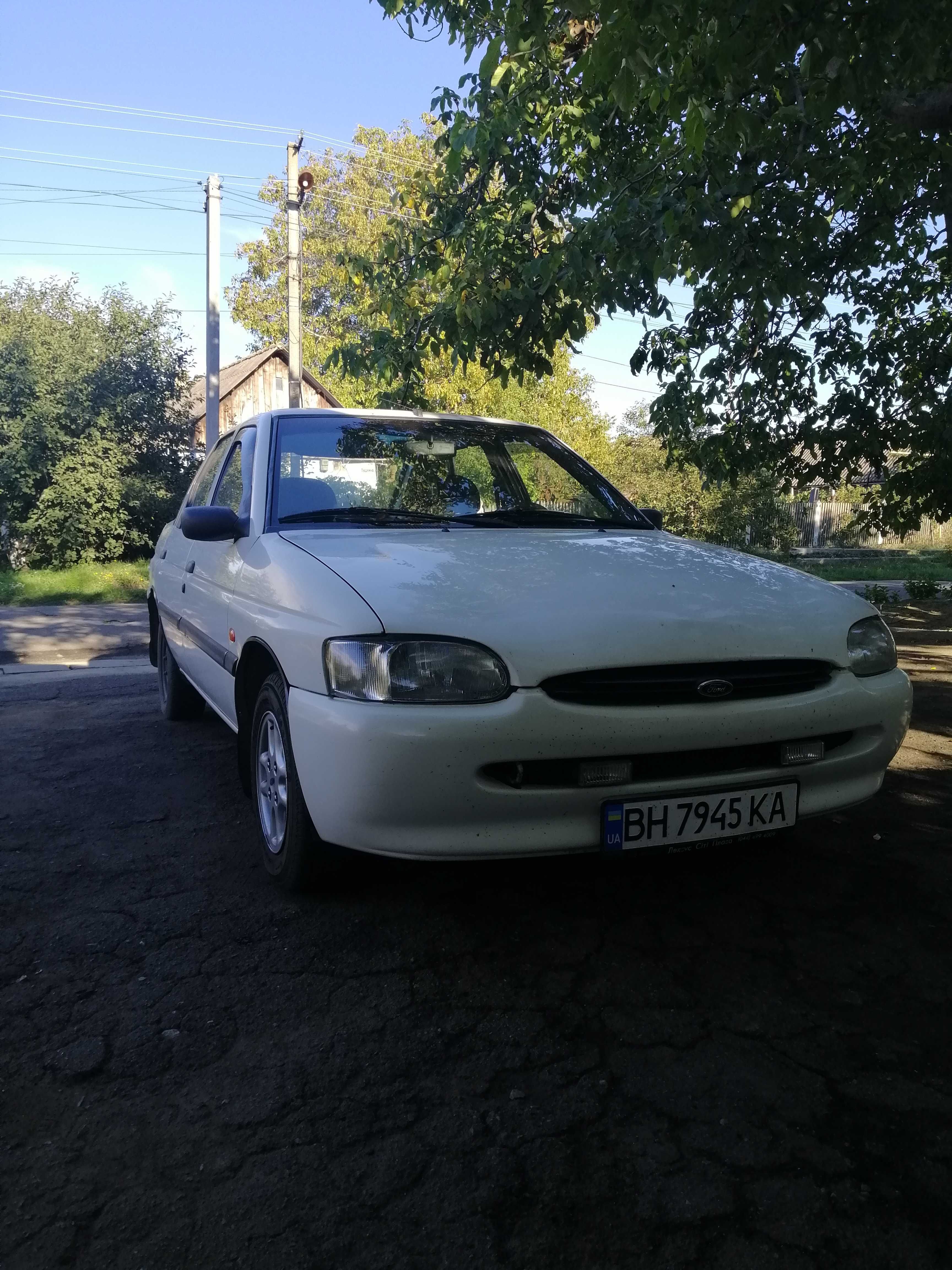 Продам Ford Escort