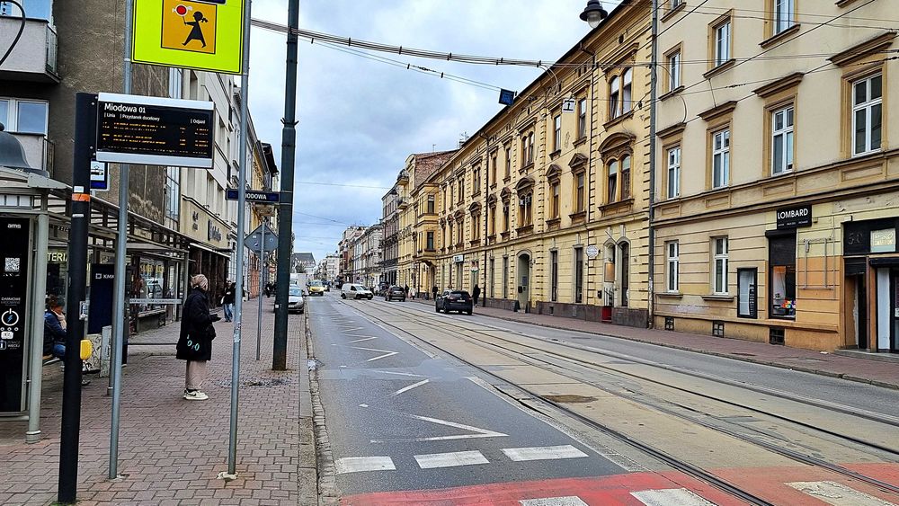 Lokal handlowy frontowy witryny. Kazimierz Starowiślna