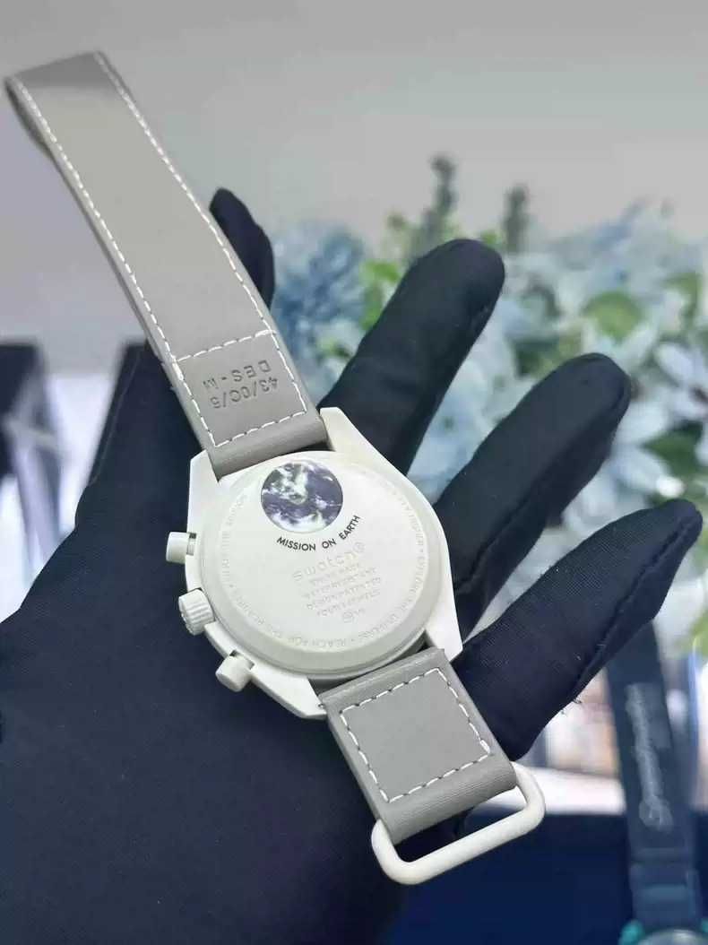 Nowość! Omega x Swatch Desert SO33T103 - Styl dla Odkrywców