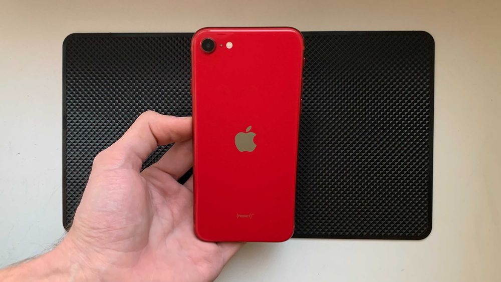 Почти идеальный - iPhone SE 2022 - 128 гб - 98% АКБ - NEVERLOCK - RED