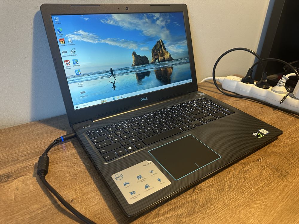 Продам игровой ноутбук Dell 3579 i5-8300H/1050Ti 4gb
