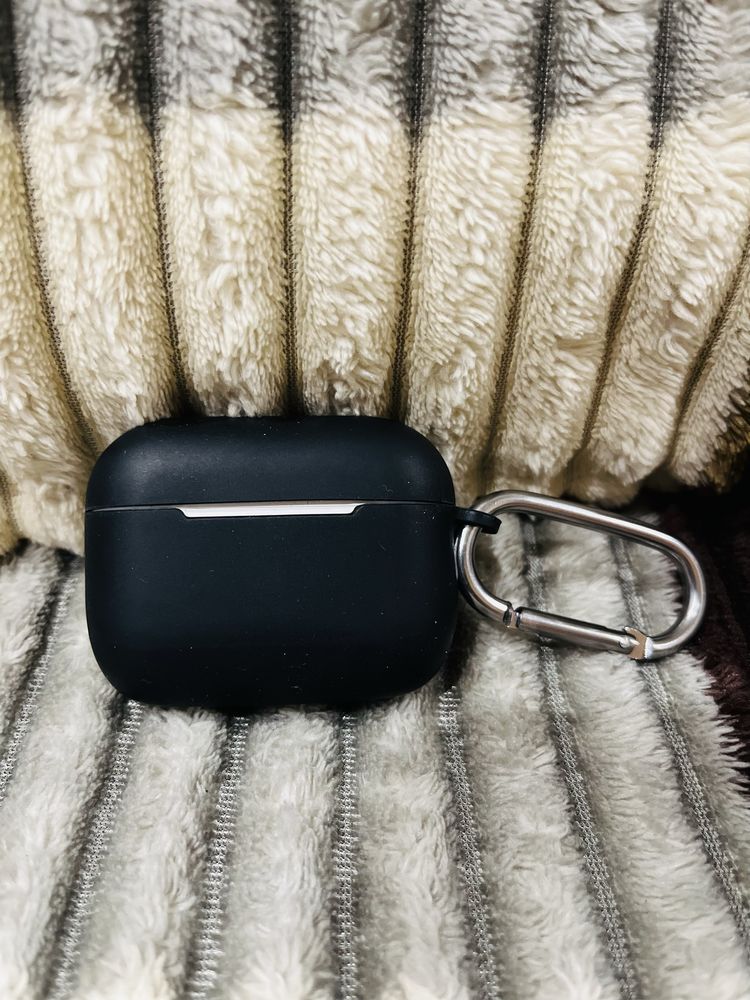 Чохол до навушників Airpods