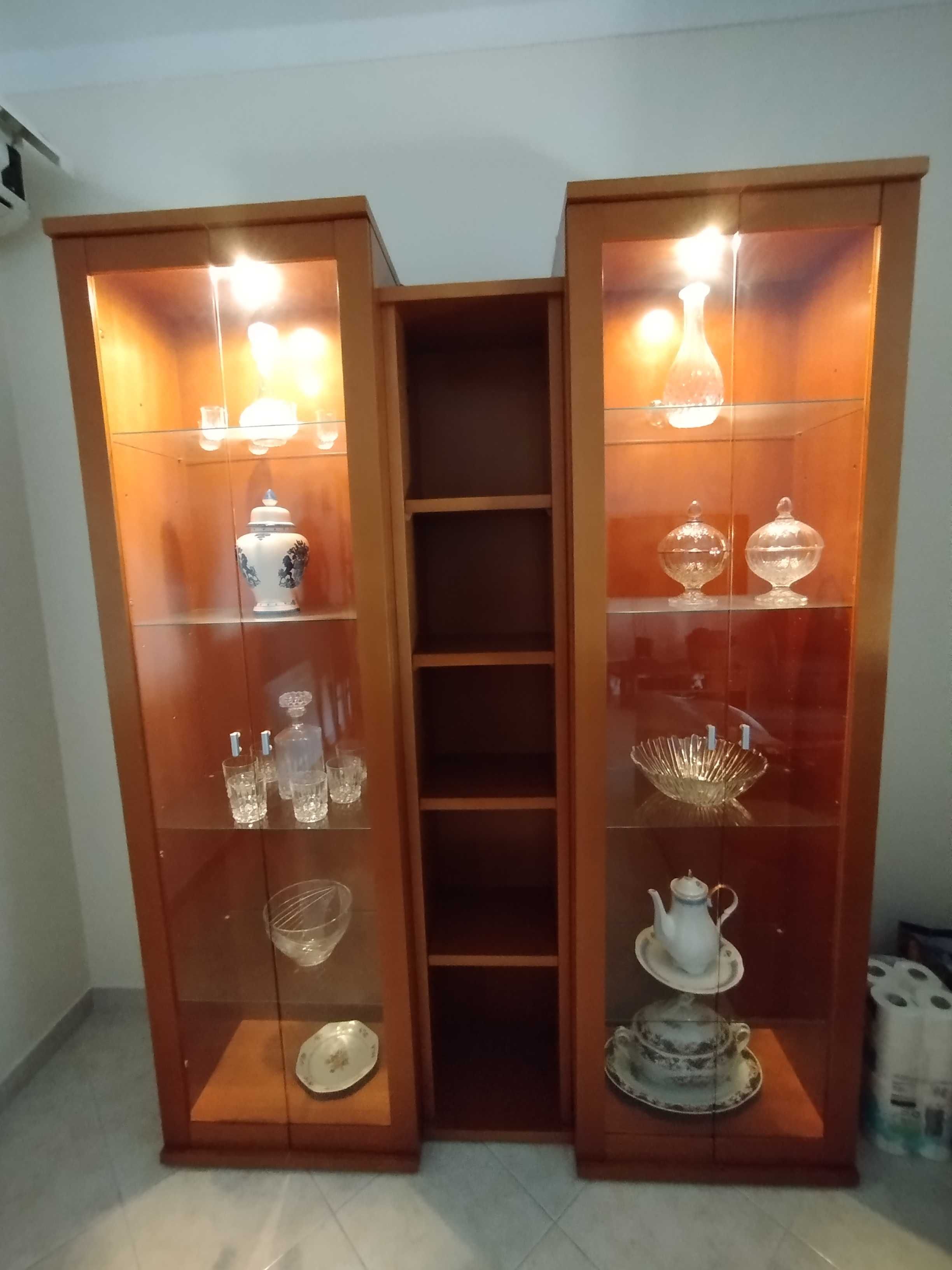 Móvel de sala com iluminação