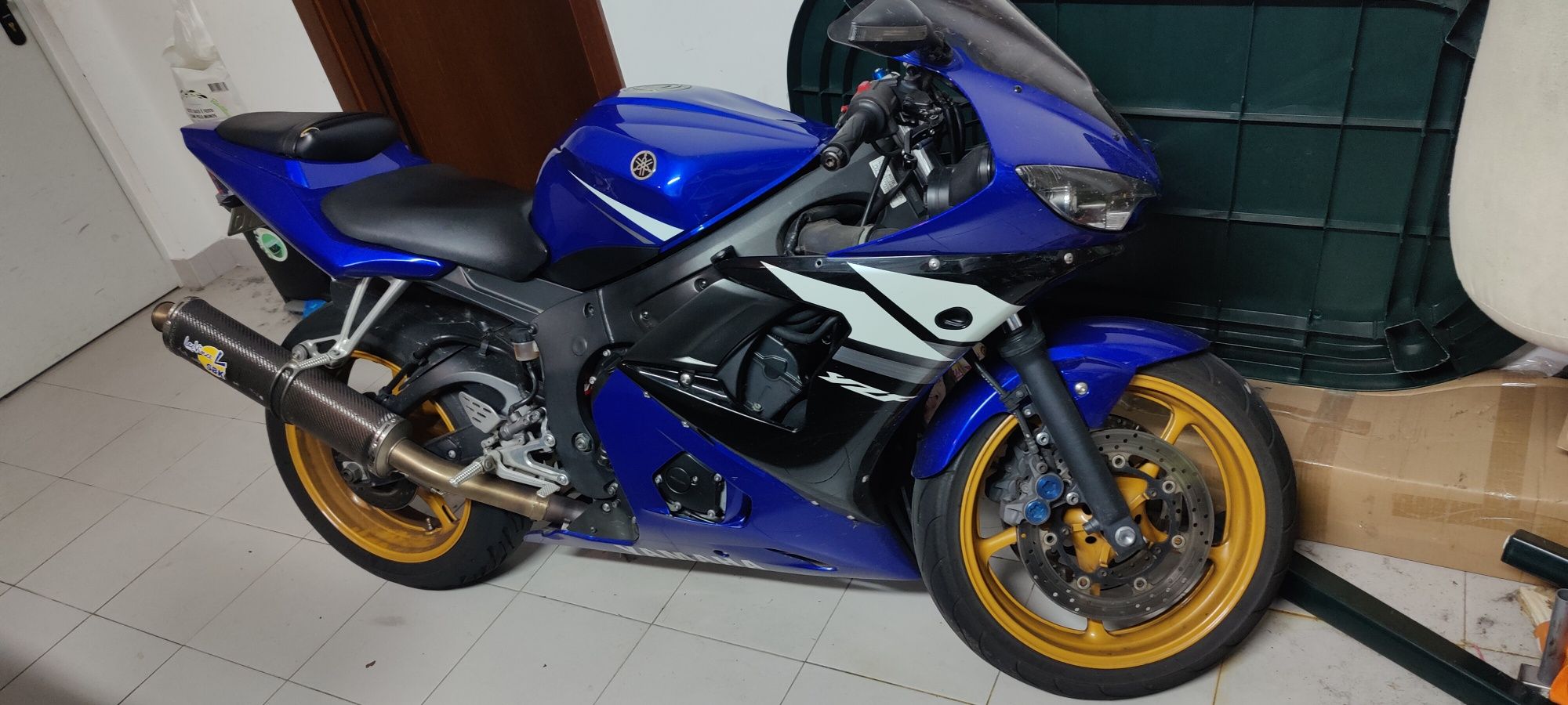 Yamaha R6 - 2006