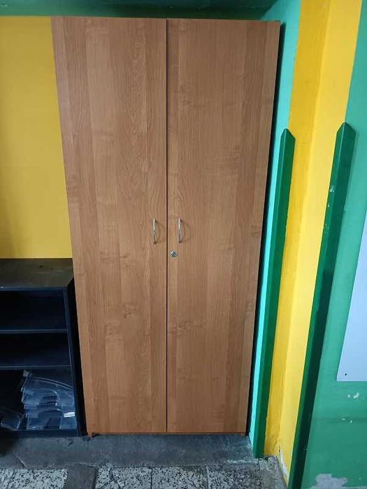 szafa z półkami olcha