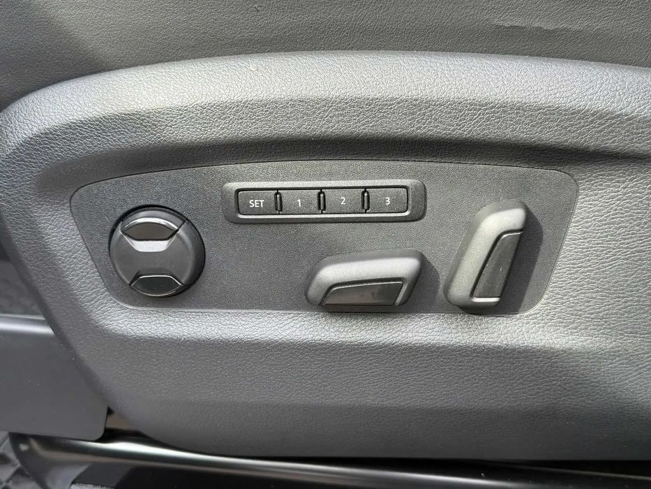Volkswagen Multivan 2.0 TDI      2020