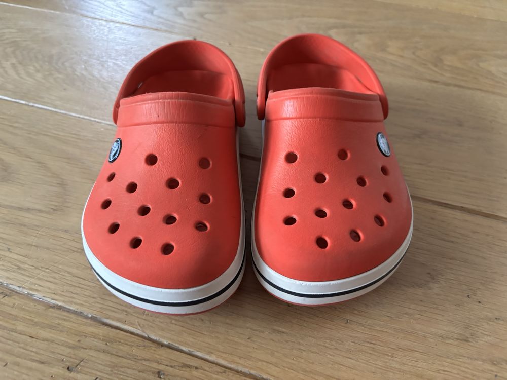 Czerwone buty klapki Crocs J1 rozmiar 32 33 19cm dziewczęce chłopięce