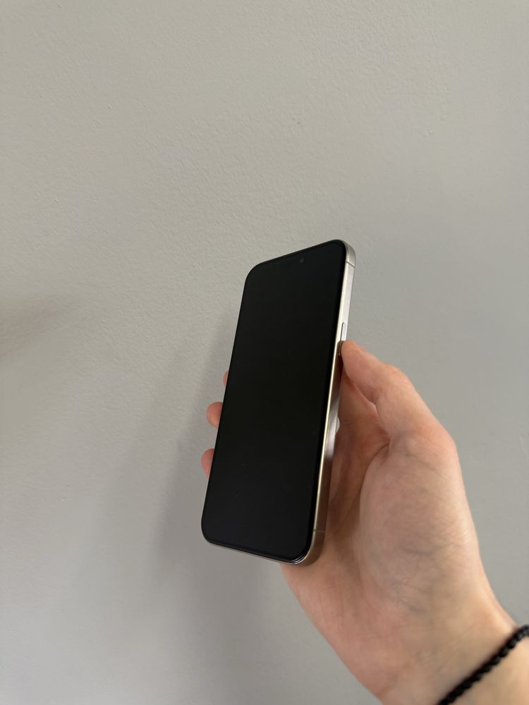 Б/у Iphone 15 Pro Max 512 Natural Titanium фізична сім , стан 10/10