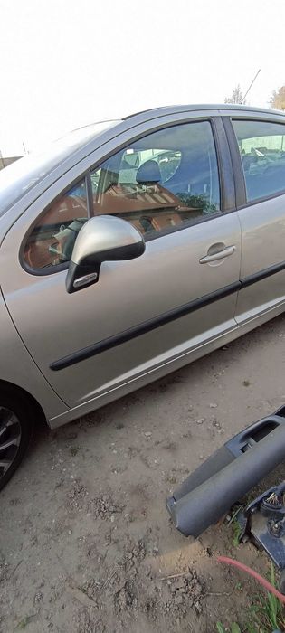 drzwi peugeot 207 HB  lak ets
