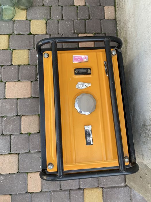 Продам генератор