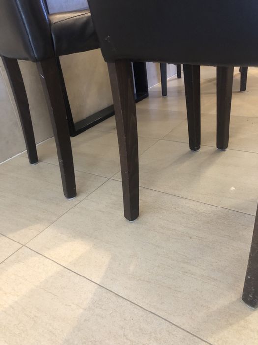 Krzesła cztery do kadalni