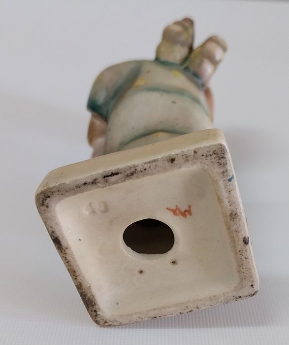 Lindíssima estatueta de anjo em porcelana Alemã Hummel Goebel