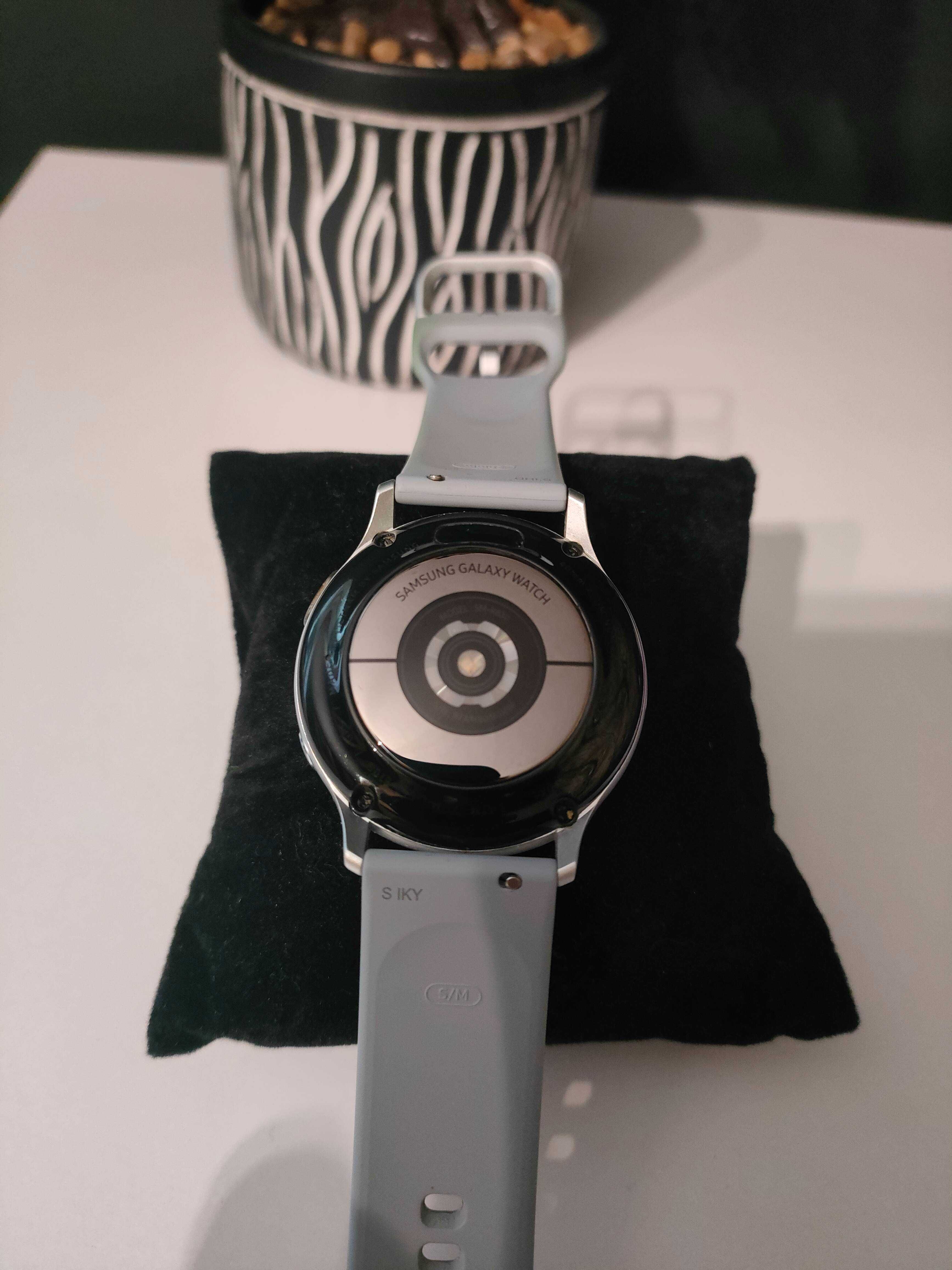 Samsung Galaxy Watch Active2 40 mm srebrny