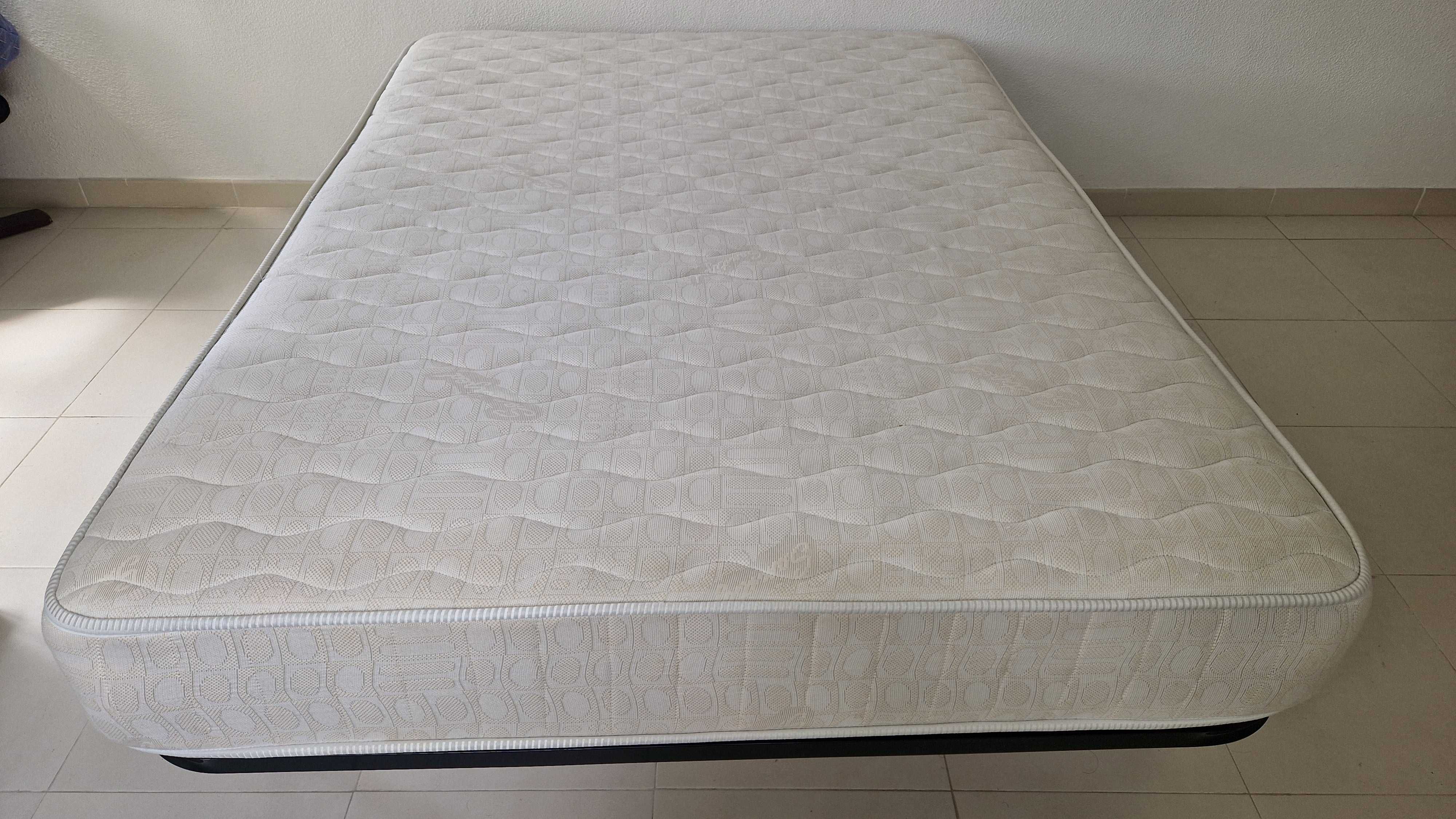 Sommier de ripas e colchão Climax