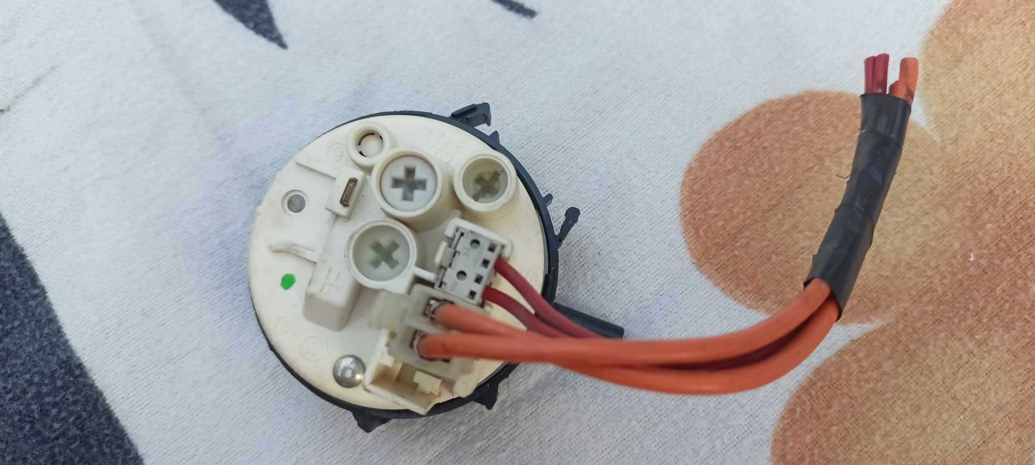 Hydrostat Presostat Pralka Whirlpool AWM 6071 AWM 6091