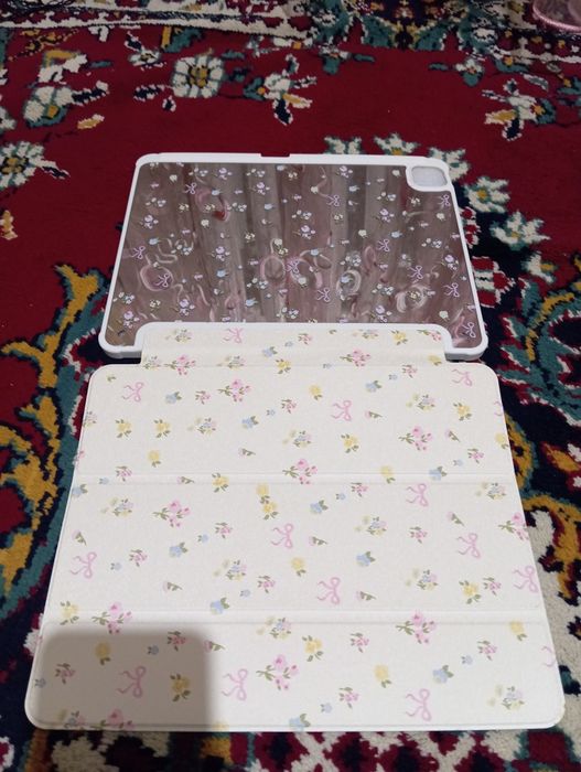 Чехол на iPad Pro 13 на 12.9 дюймов