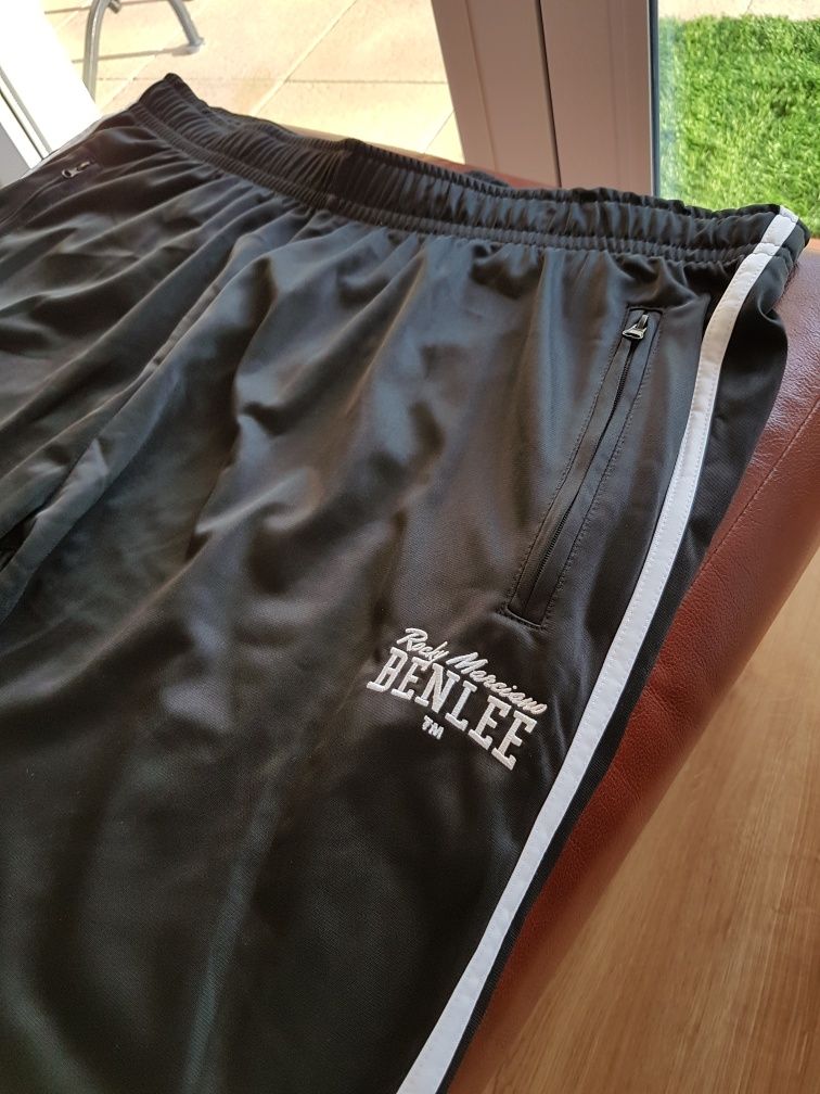 Duże spodnie treningowe Benlee rozmiar 3XL z minimalnym defektem