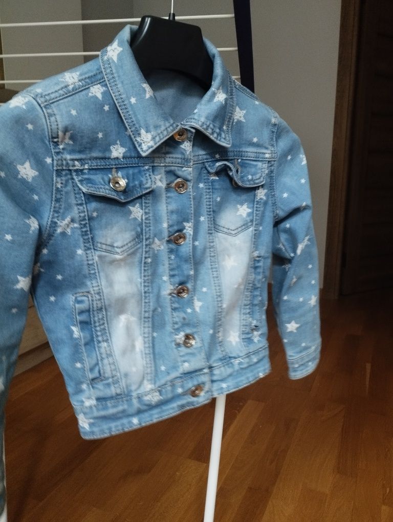 Курточка джинсова