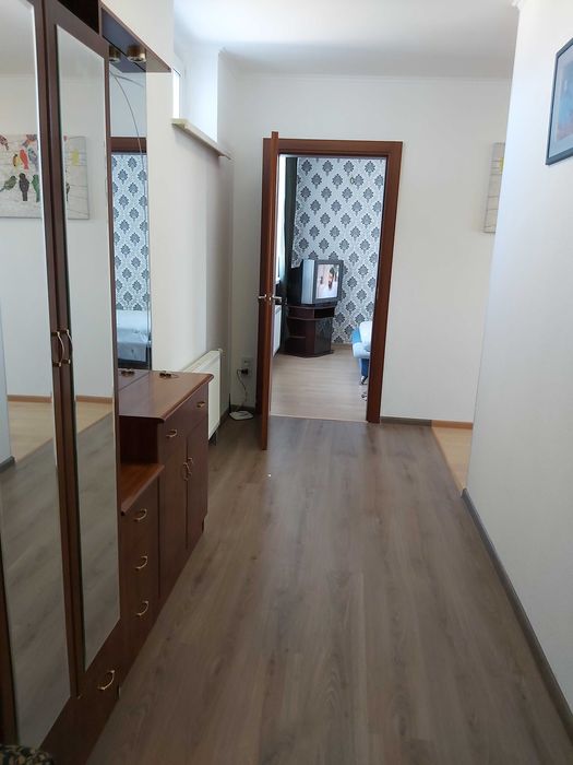 Подобово. Троєщина. Київ своя з великим метражом 2к.в новобудові  Десн