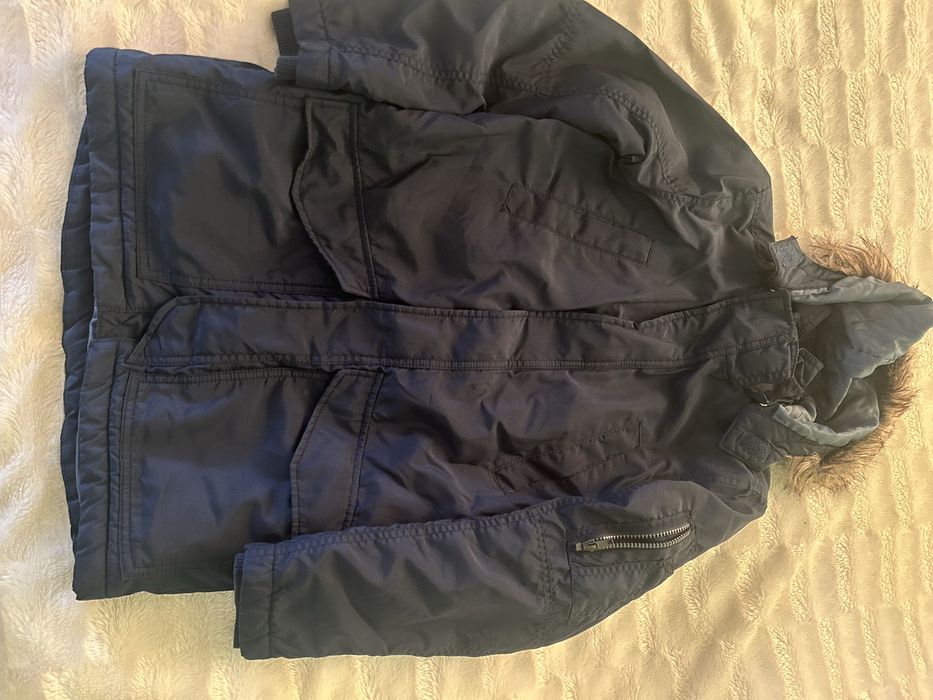 Куртка зимова з капюшоном