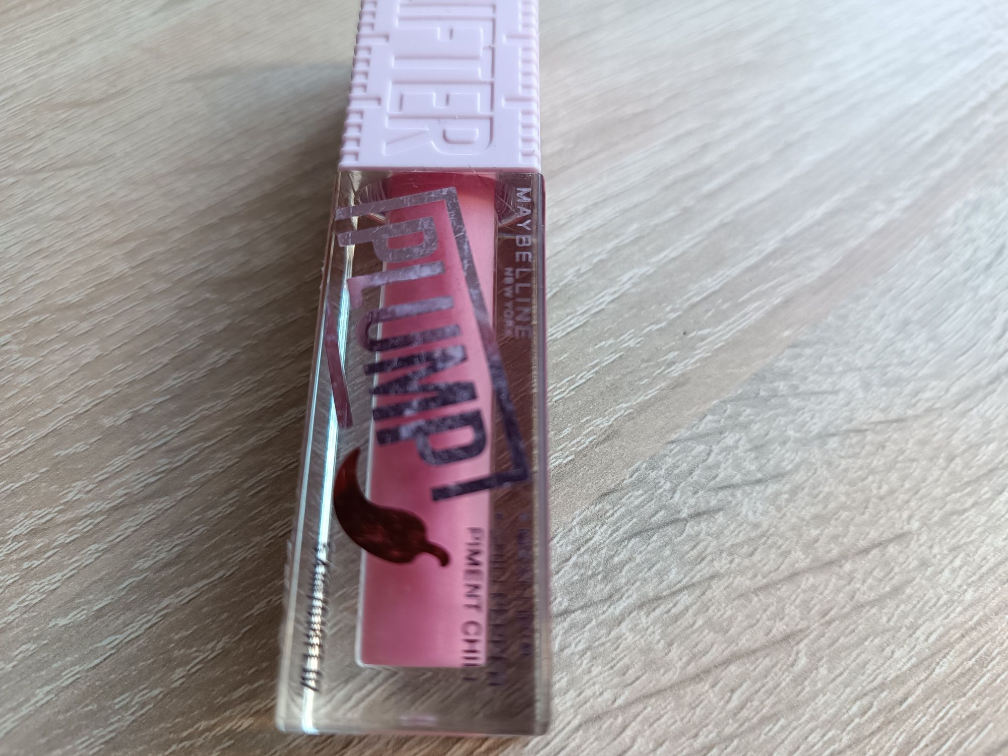 Błyszczyk Maybelline hot chili