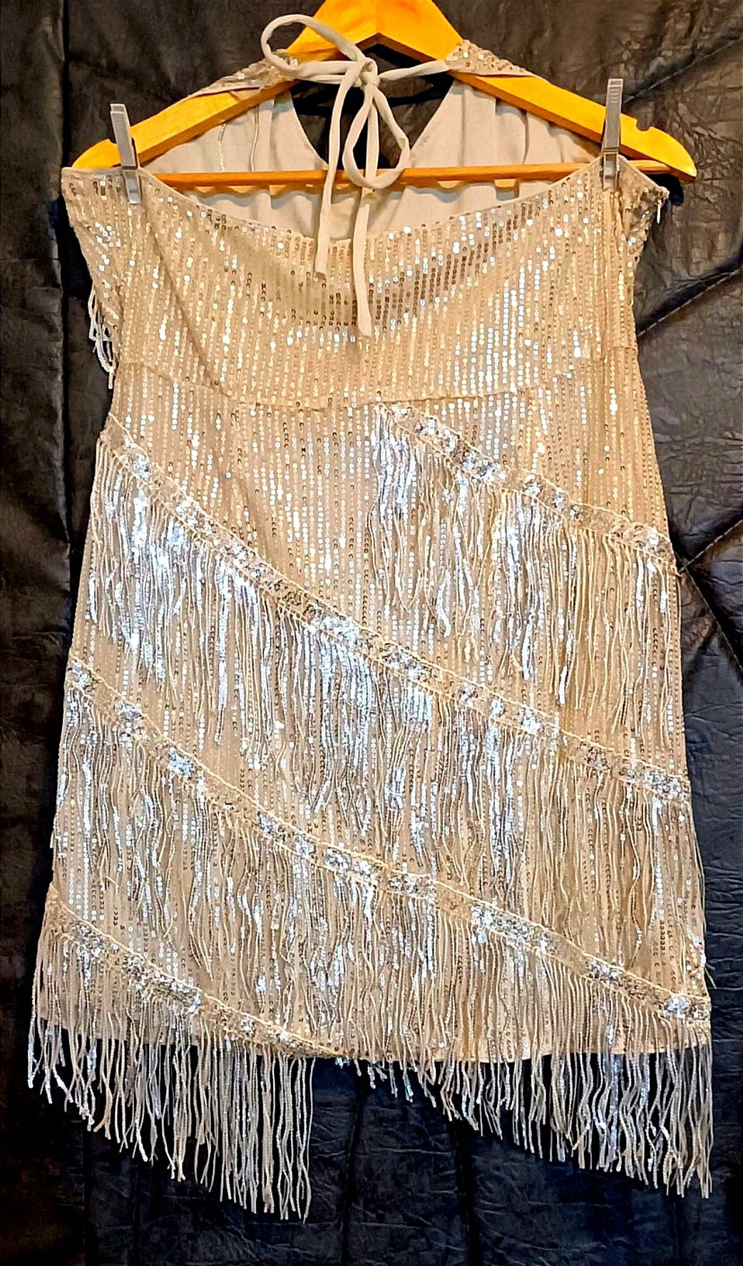 NOWA sukienka na wesele cekinowa z frędzlami r. 2 XL - kolor morela