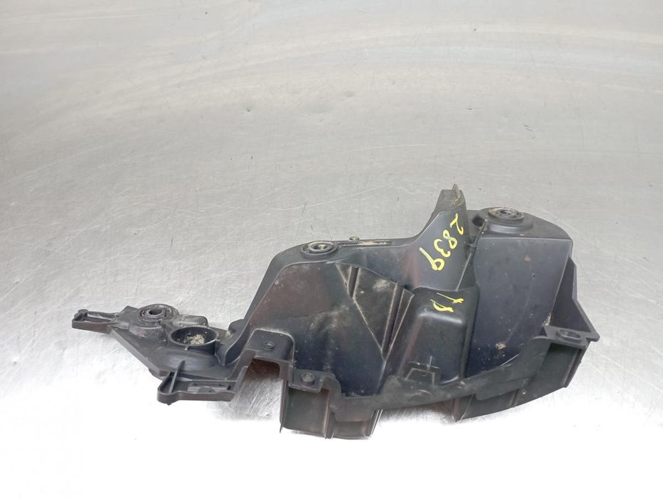 Guia de pára-choques trás direita CITROËN C4 Cactus