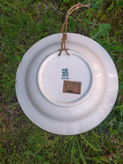 Talerz ręcznie malowany