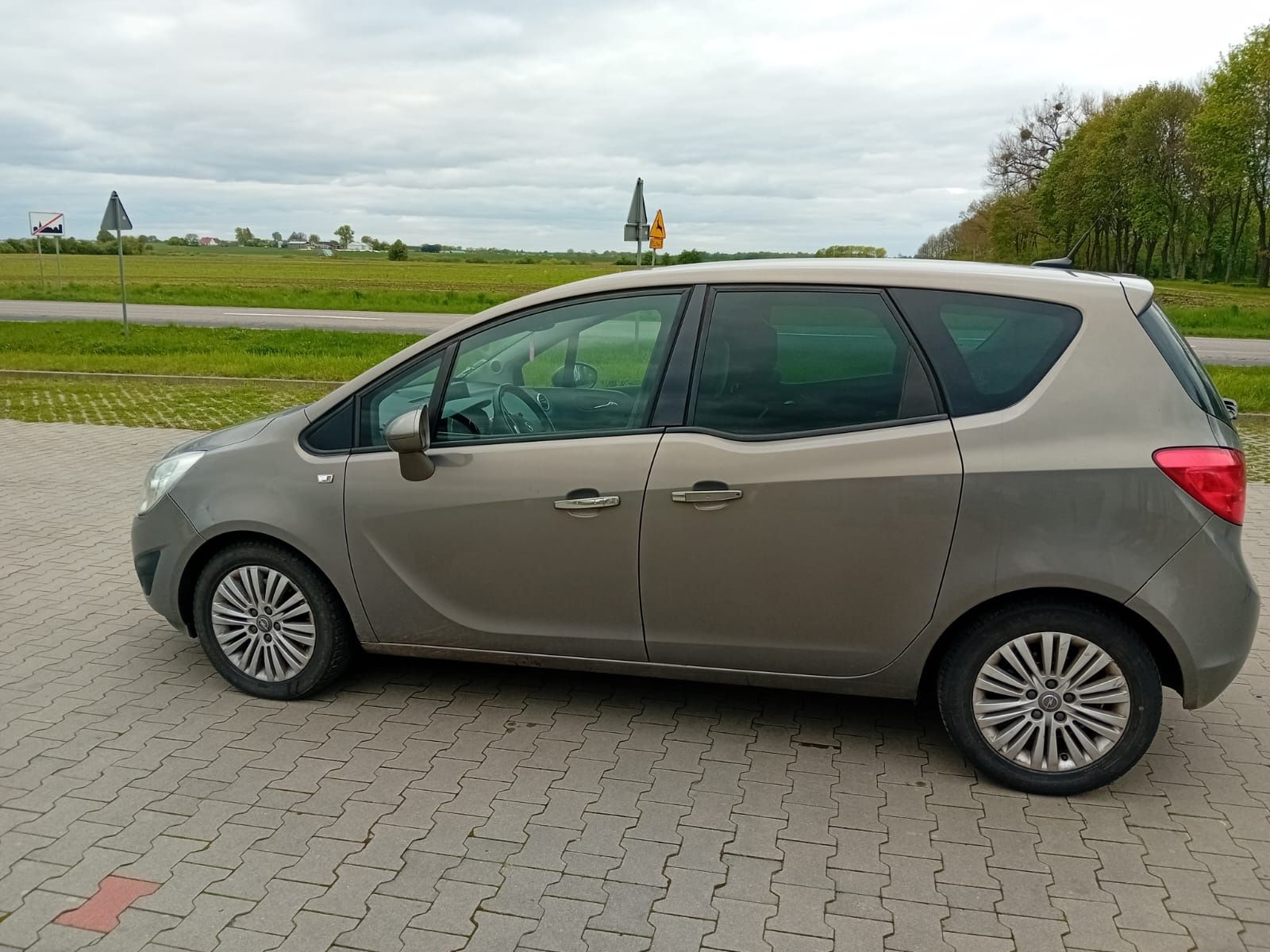 Opel Meriva  1.7 B 2011r.