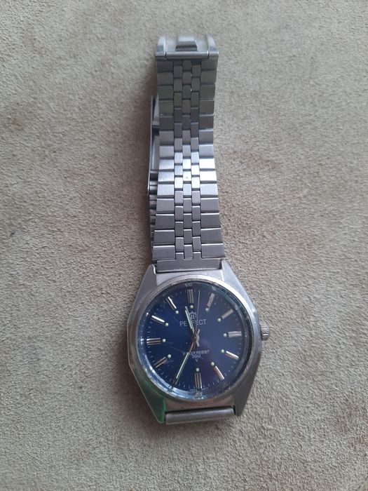 Stary zegarek naręczny Perfect