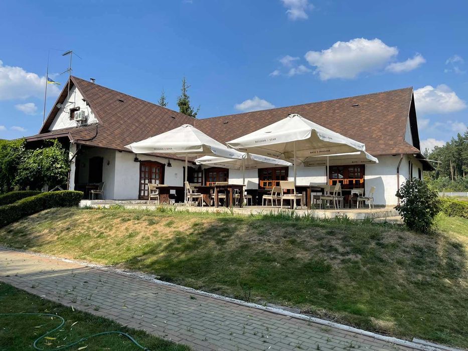 Ресторан на фасаді траси Київ - Бориспіль с. Шасливе