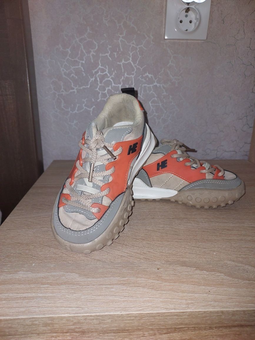 Кроссовки  детские