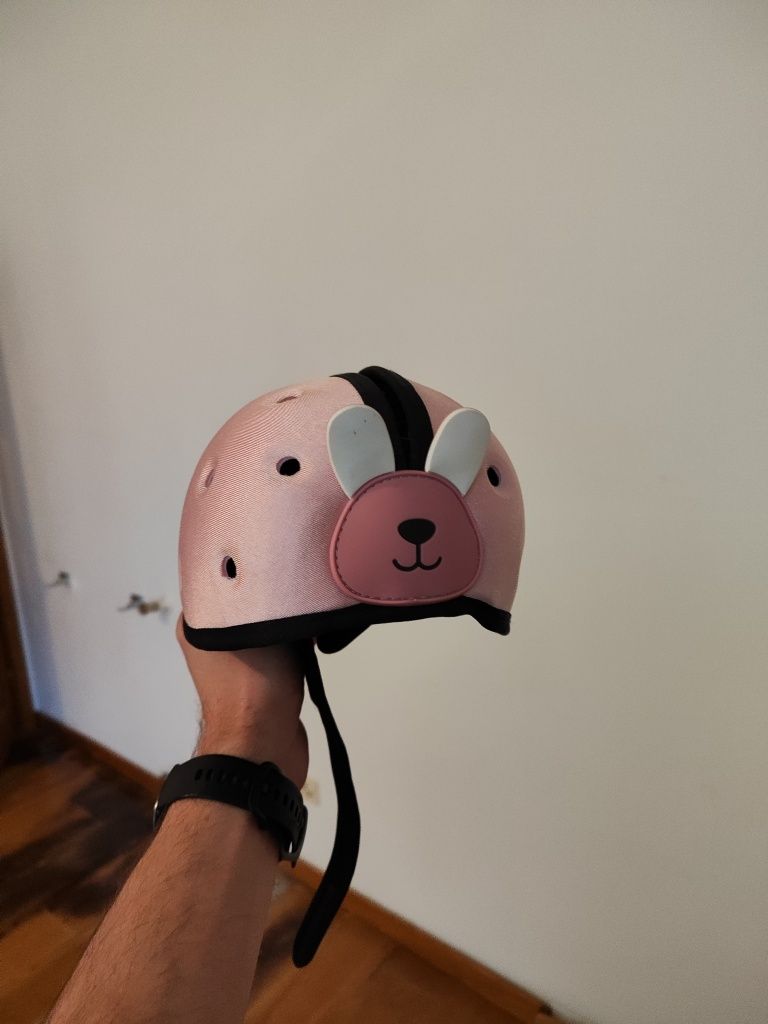 Capacete criança aprender andar