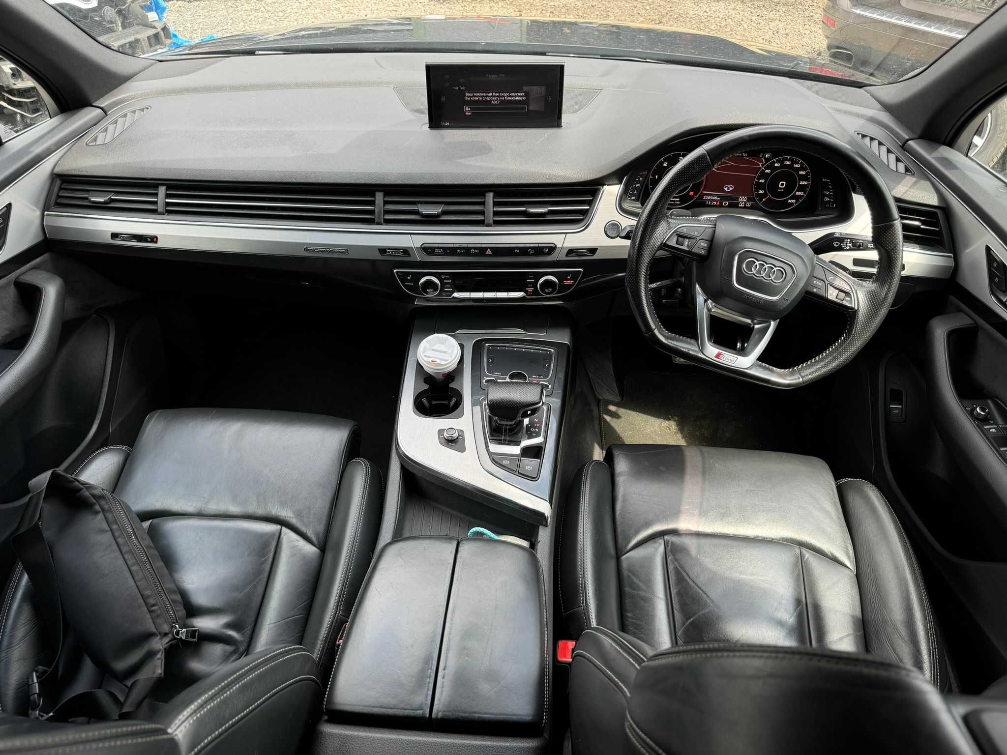 Комплектний перід Audi Q7 4M бампер капот крило фара CRTC 3.0