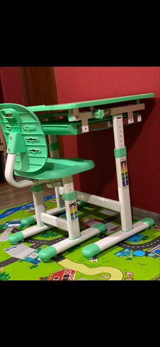 Дитячий столик і стільчик