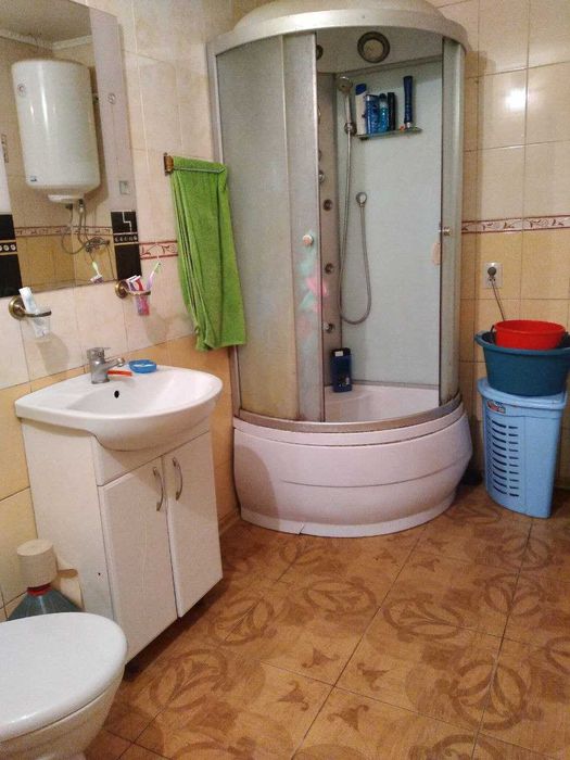 Продам квартиру з розстрочкою вПересипьському районі!
