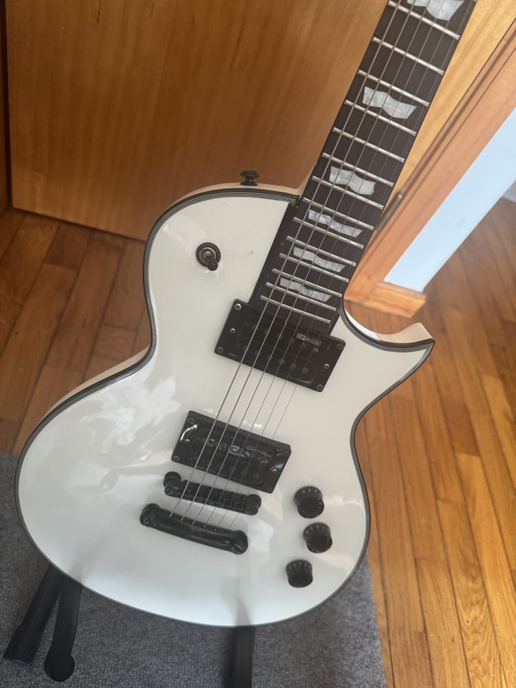 Vendo Guitarra LTD EC-256 Les Paul