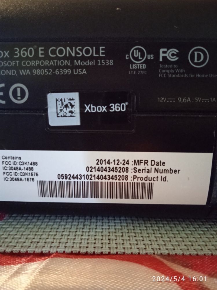 Xbox 360 игровая приставка с дисками