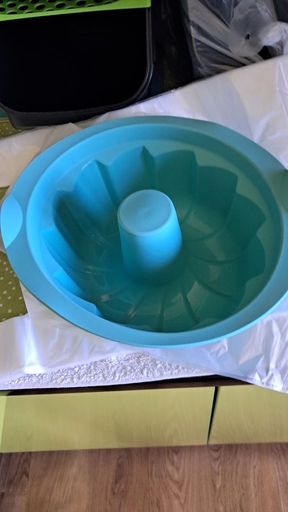 Forma silikonowa tupperware odsprzedam