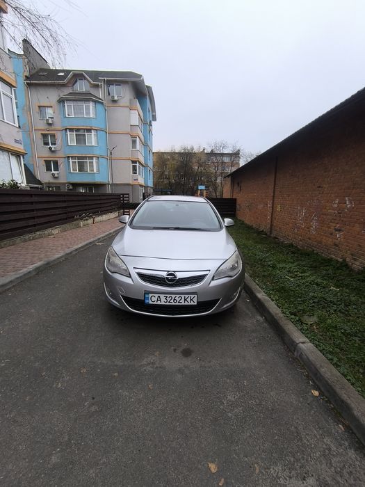 Оpel astra j sports tourer 1.7 cdti