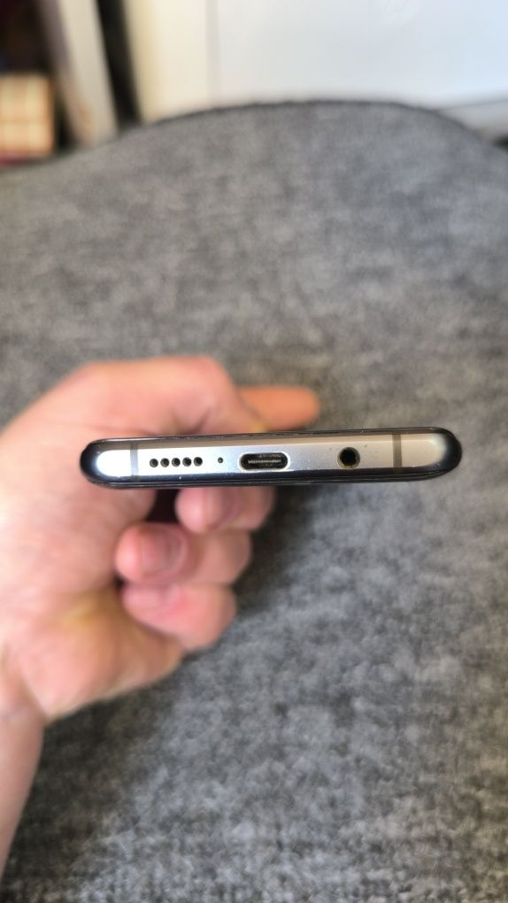 Продам Xiaomi MI note 10 pro 8/256