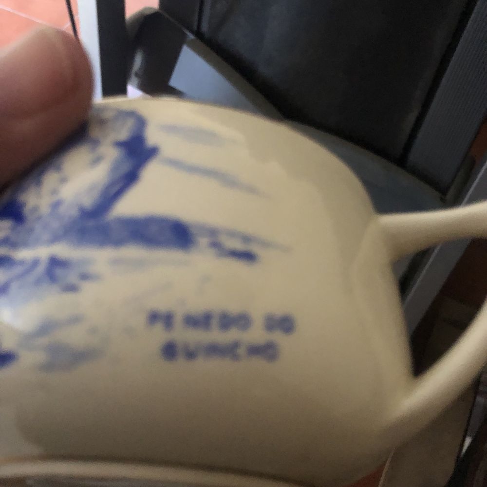 Chavena com pintura penedo do guincho