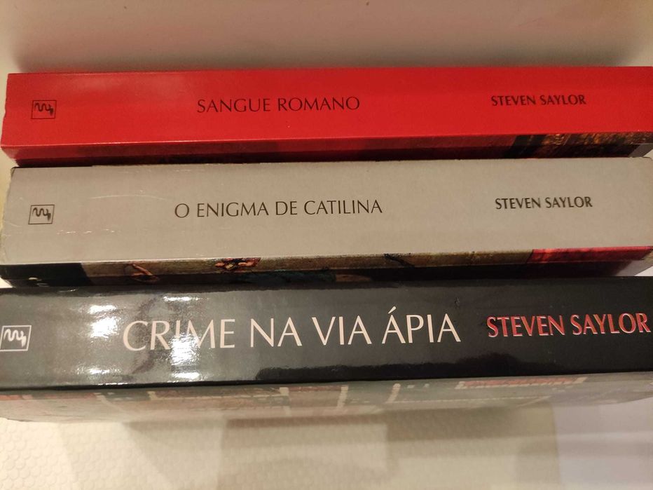 Livros Antigos em bom estado.
