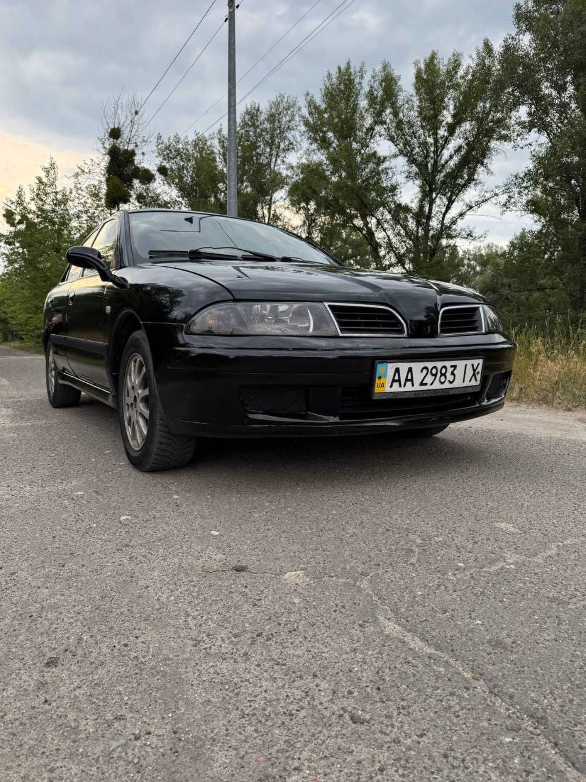 Продам Міцубісі карізма
