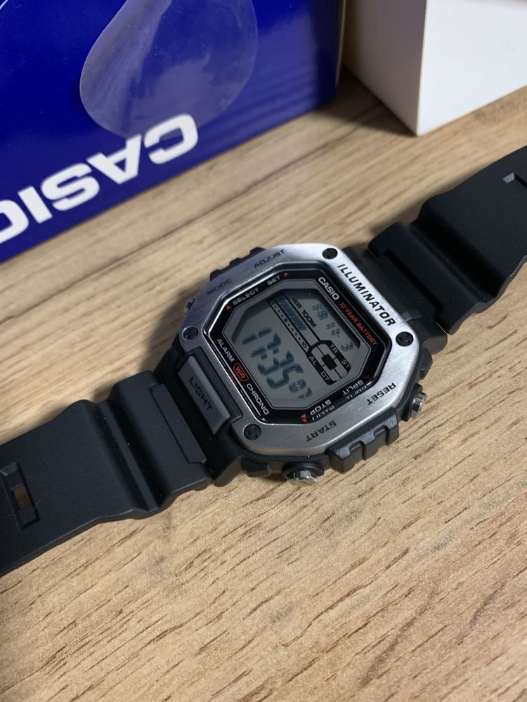 Часы мужские спортивные тактические Casio MWD-110H-1AVCF Illuminator