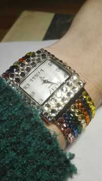 Jimmy Crystals New York, zegarek z kryształkami Swarovskiego