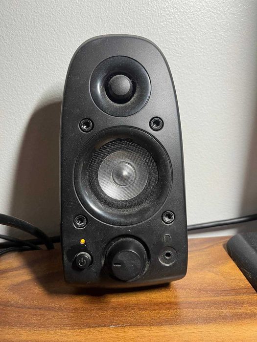 Sistema de som Logitech Z506 5.1