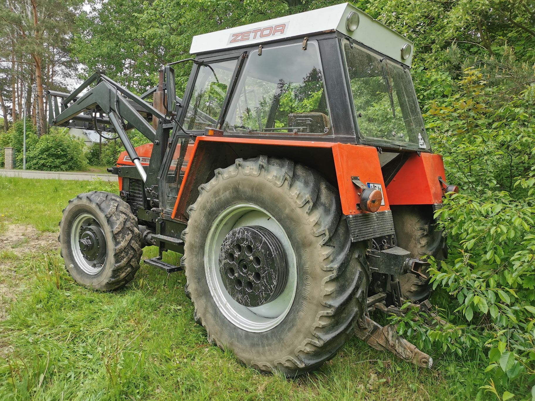 Zetor 8045 z turem